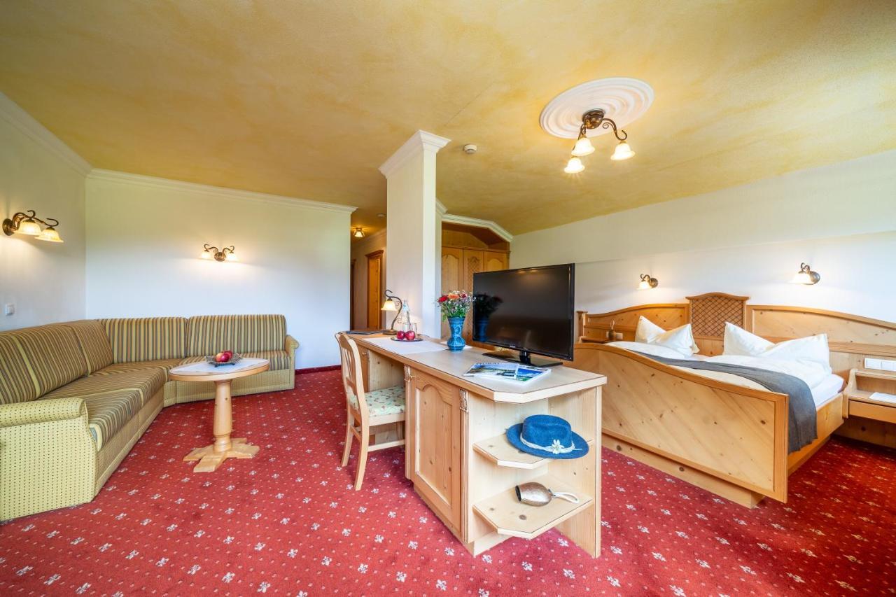 ניוסטיפט אים סטובאיטל Biohotel Rastbichlhof מראה חיצוני תמונה